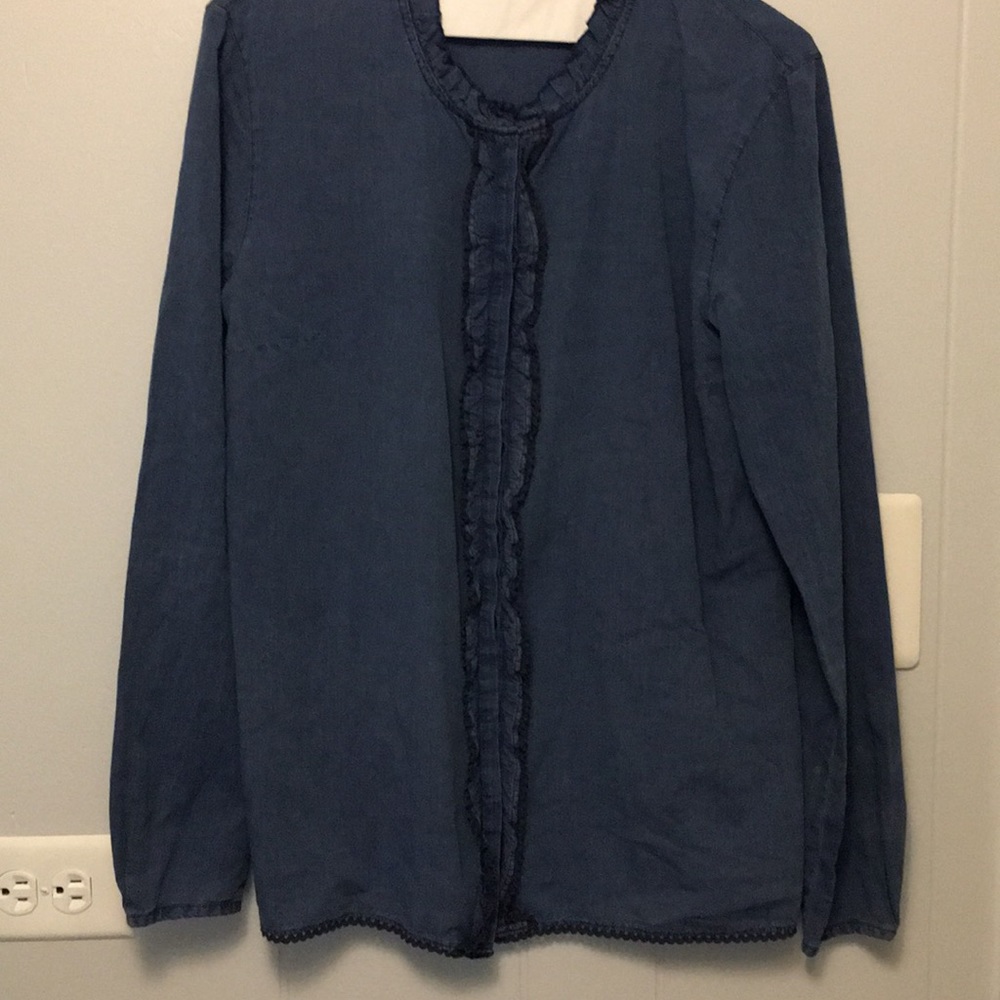 Shirt of naturally fading denim